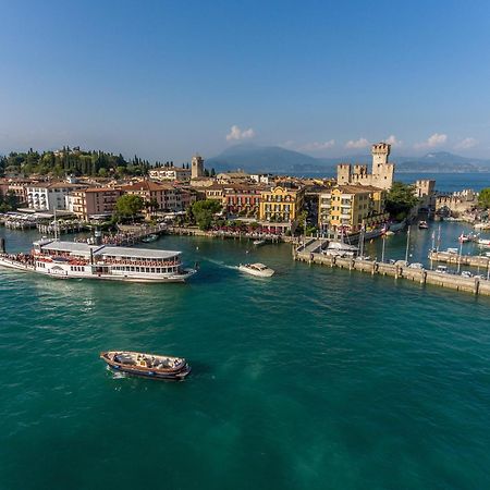 Sorridi Al Lago シルミオーネ エクステリア 写真